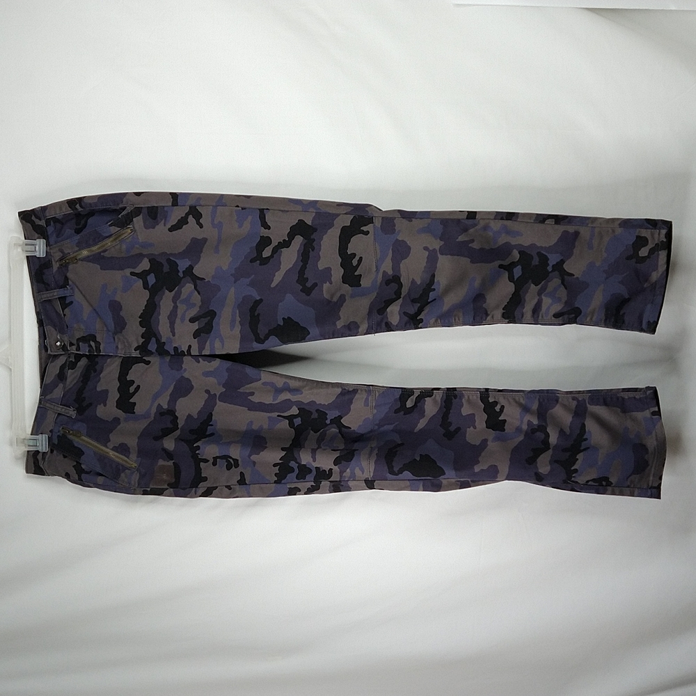 Grey Camouflage Pants Size:13
